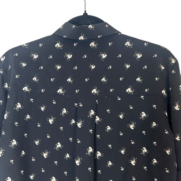 Club Monaco Women's Silk Floral Cropped Button Down Blouse - Picture 5 of 9